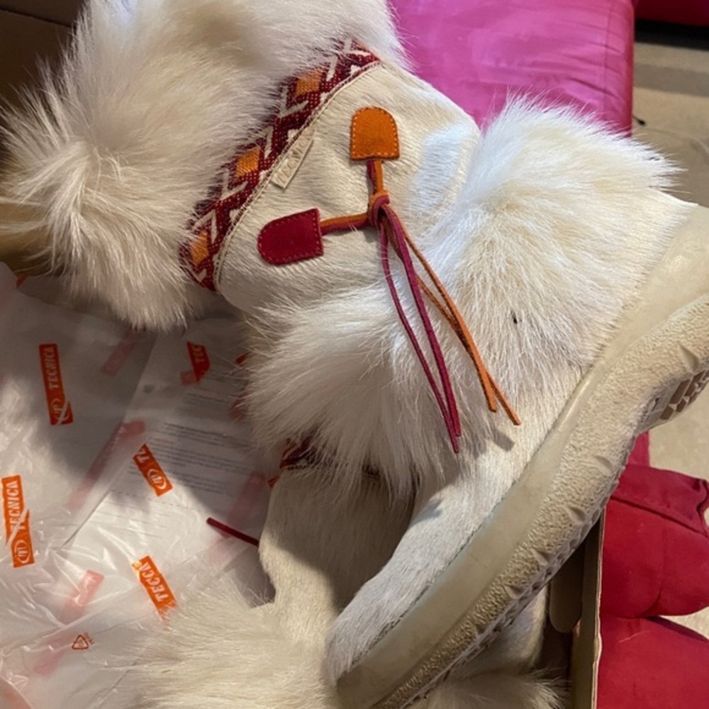 COPY - Tecnica Scandia Apres Ski Goat Fur and Faux Shearling Boots, Made in Ita…